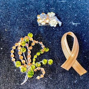 Vintage brooches